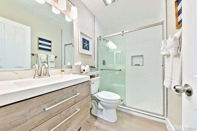 420 Lake 301, Huntington Beach, CA 92648
