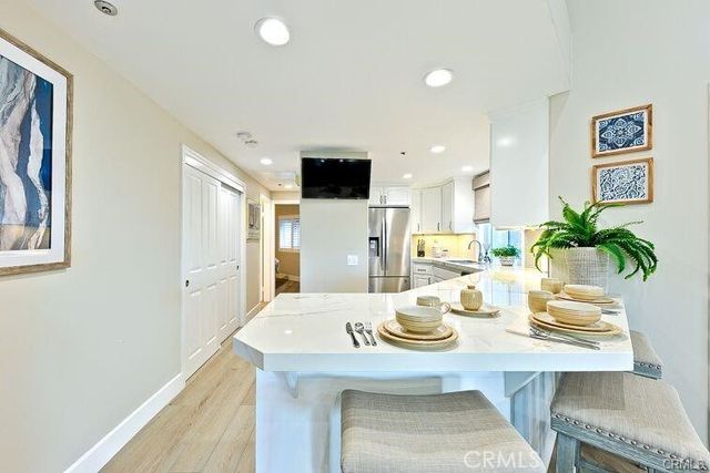 420 Lake 301, Huntington Beach, CA 92648
