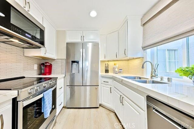 420 Lake 301, Huntington Beach, CA 92648