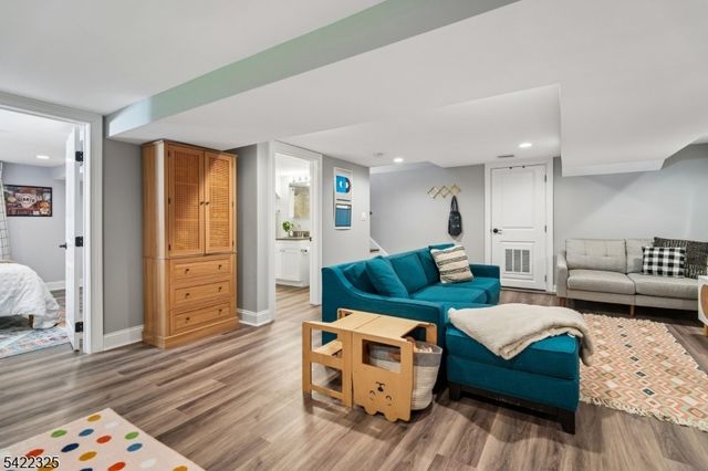 249 Ottawa Ave, Hasbrouck Heights Boro, NJ 07604