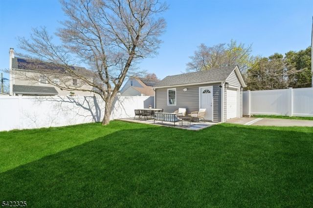 249 Ottawa Ave, Hasbrouck Heights Boro, NJ 07604