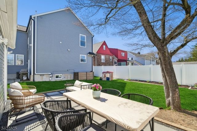 249 Ottawa Ave, Hasbrouck Heights Boro, NJ 07604