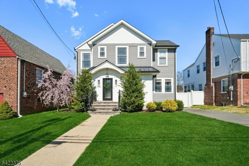 249 Ottawa Ave, Hasbrouck Heights Boro, NJ 07604