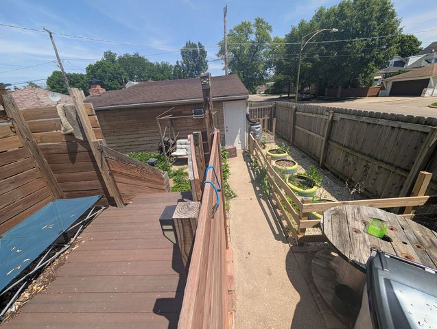 3801 N Oleander Avenue, Chicago, IL 60634