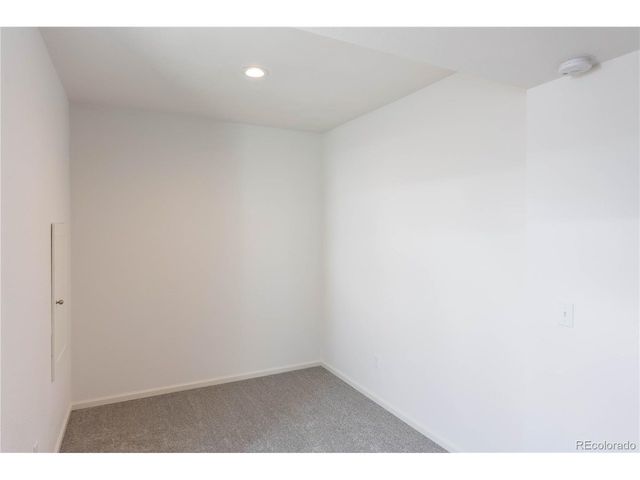 19161 E Pacific Pl, Aurora, CO 80013