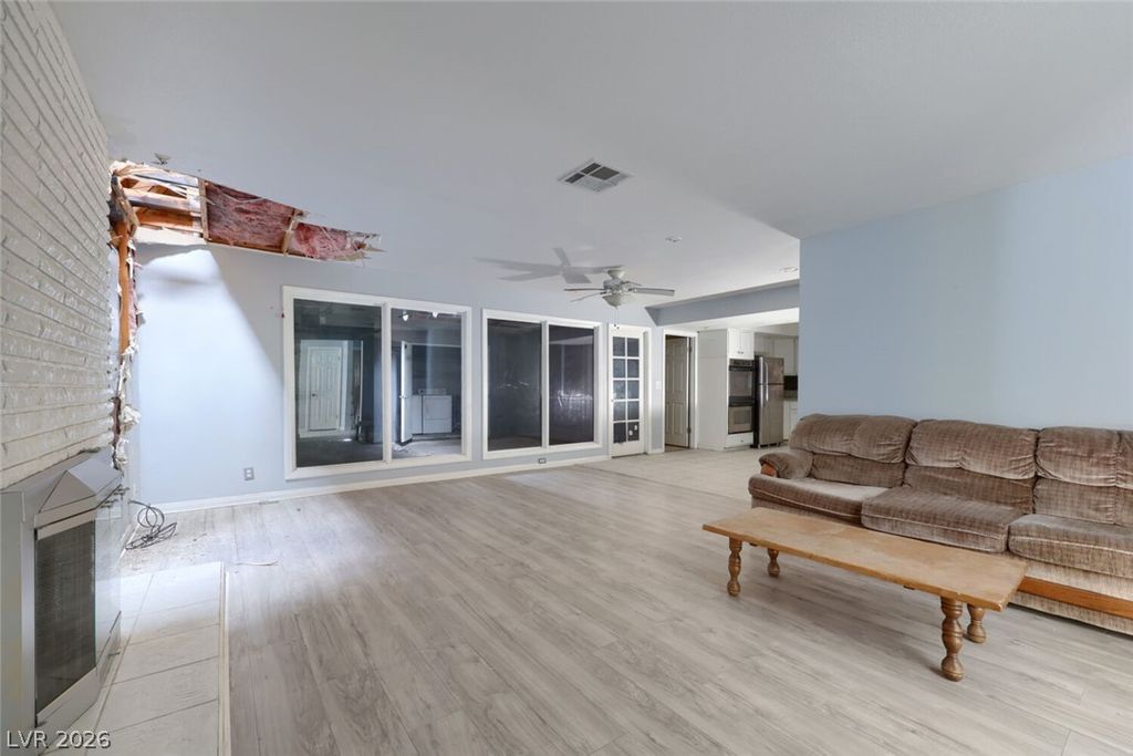 3260 North Heritage Way, Las Vegas, NV 89121 — photo 2