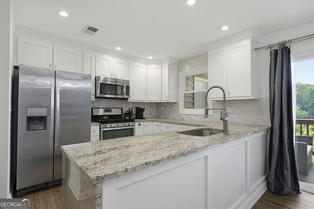279 Quail Run 279, Roswell, GA 30076