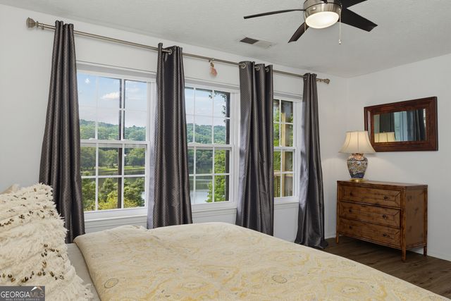 279 Quail Run 279, Roswell, GA 30076
