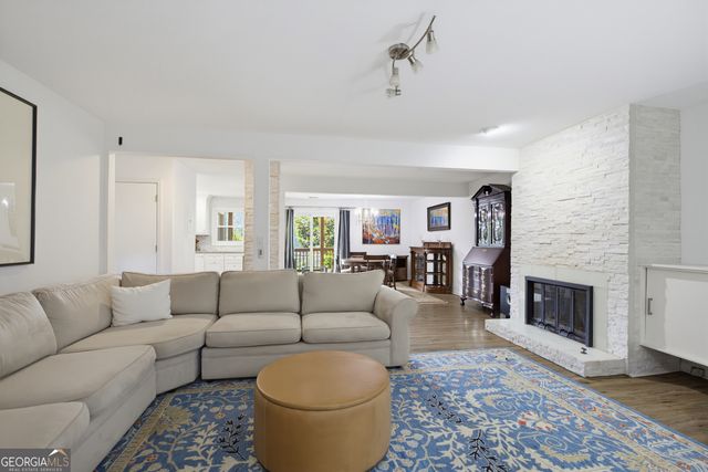 279 Quail Run 279, Roswell, GA 30076