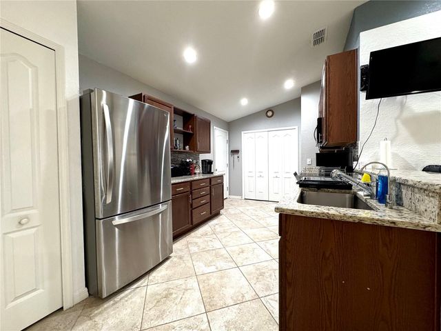 248 CHICAGO AVENUE W, Haines City, FL 33844