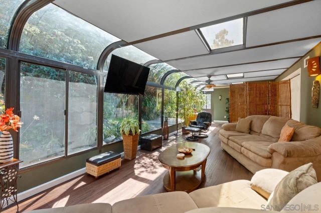 10880 Hess Drive, La Mesa, CA 91941