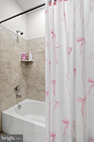 639 BARKSDALE DR, Charles Town, WV 25414