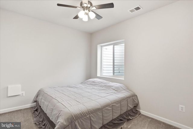 639 BARKSDALE DR, Charles Town, WV 25414