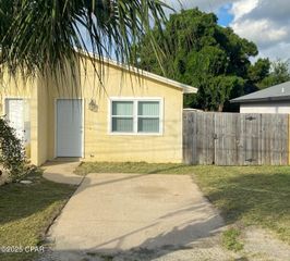 6316 Sunset Avenue B, Panama City, FL 32408