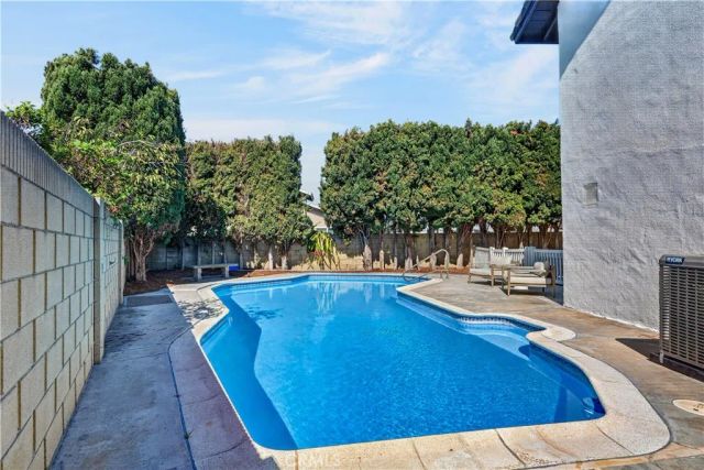 5381 Laverne Circle, Westminster, CA 92683