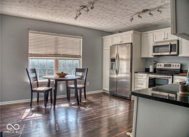 3190 River Villa Way, Indianapolis, IN 46208