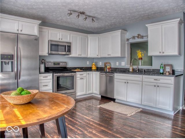 3190 River Villa Way, Indianapolis, IN 46208