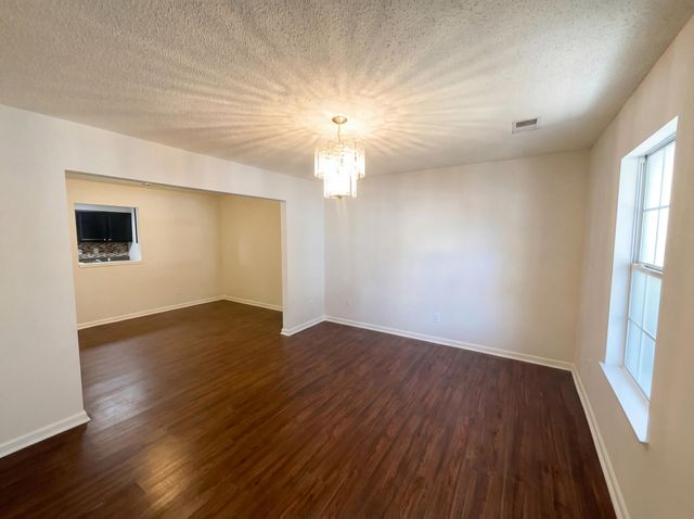 318 Aberdeen Circle, Summerville, SC 29483