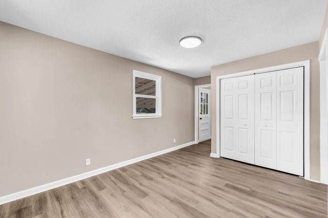 824 Garrettsburg Rd, Clarksville, TN 37042