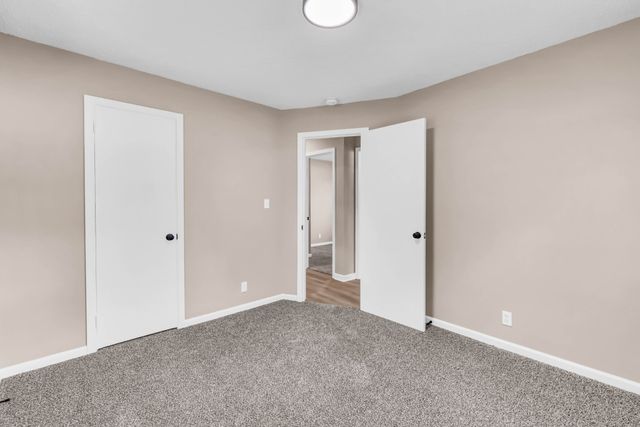 824 Garrettsburg Rd, Clarksville, TN 37042