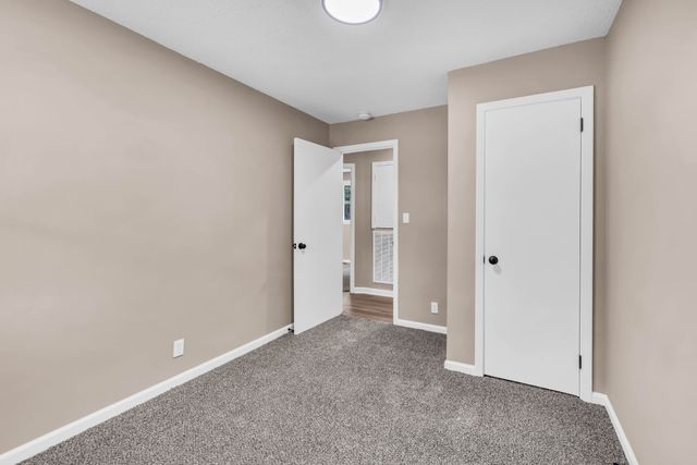 824 Garrettsburg Rd, Clarksville, TN 37042