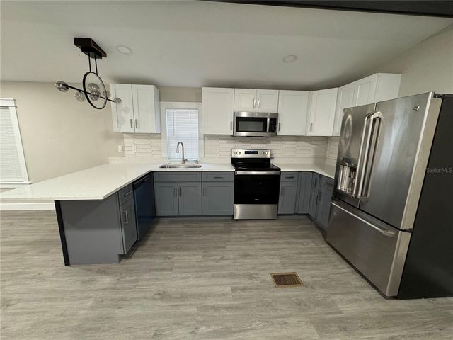 1119 N PARSONS AVENUE, Seffner, FL 33584