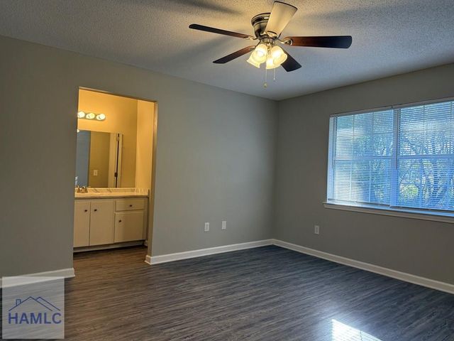 862 Lyndsi Lane, Hinesville, GA 31313