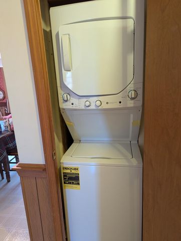 1115 Robin Ridge RD, Rocky Mount, VA 24151