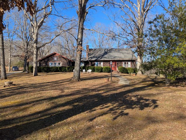 1115 Robin Ridge RD, Rocky Mount, VA 24151