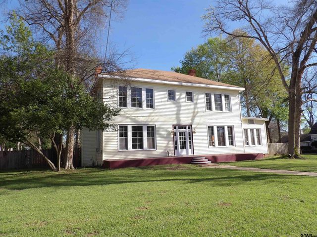 718 E Houston Avenue, Crockett, TX 75835