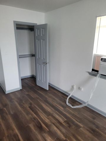 5301 Collingsworth Street 9, Houston, TX 77026