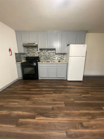 5301 Collingsworth Street 9, Houston, TX 77026