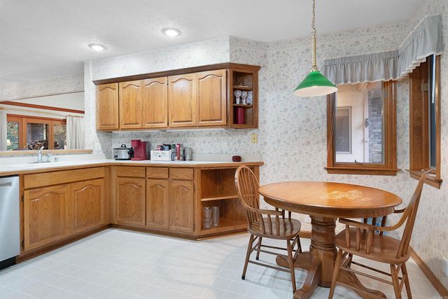 1 Mota Lane, Hot Springs Village, AR 71909