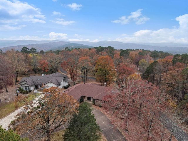 1 Mota Lane, Hot Springs Village, AR 71909