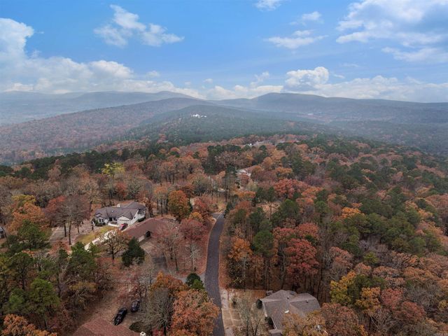 1 Mota Lane, Hot Springs Village, AR 71909