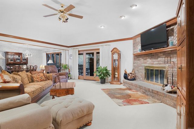 1 Mota Lane, Hot Springs Village, AR 71909