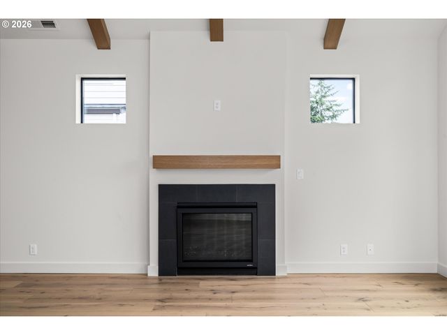 114 CHURCHVIEW Dr, Eugene, OR 97408