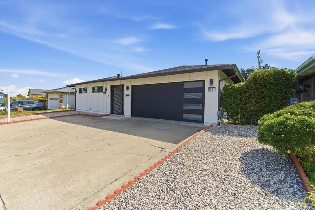 Image 2 of property listing at 2891 Cottonwood Drive, San Bruno, CA 94066