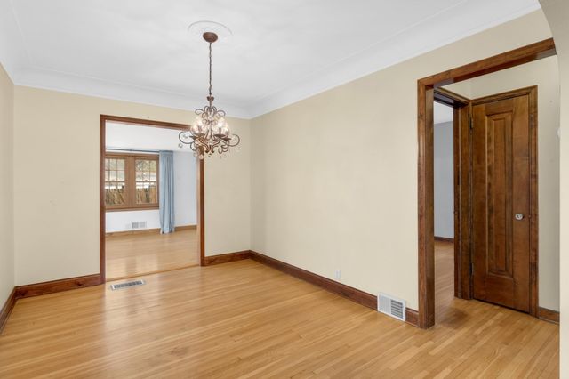 6624 Oliver Avenue S, Richfield, MN 55423