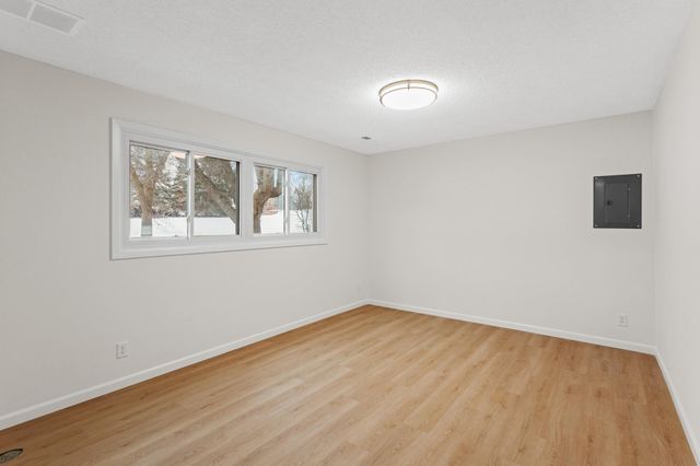 10976 106th Avenue N, Maple Grove, MN 55369