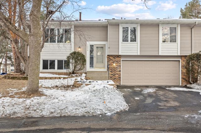 10976 106th Avenue N, Maple Grove, MN 55369