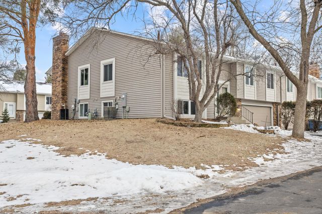 10976 106th Avenue N, Maple Grove, MN 55369