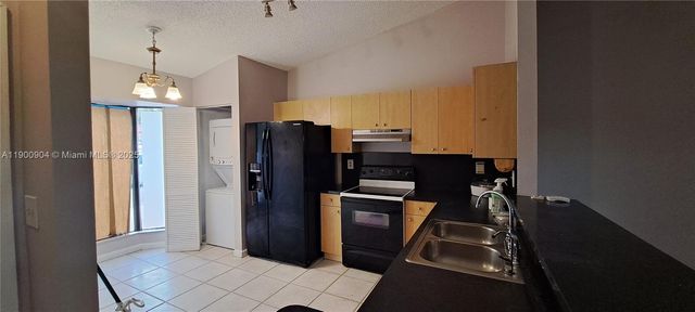 2410 San Remo Cir, Homestead, FL 33035