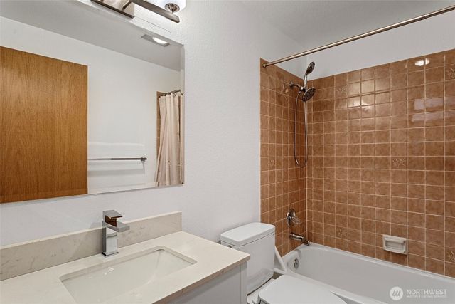 2108 186th Place SE, Bothell, WA 98012