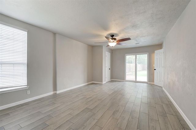 201 Dianna Drive, Yukon, OK 73099