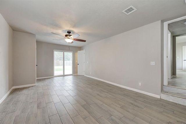 201 Dianna Drive, Yukon, OK 73099
