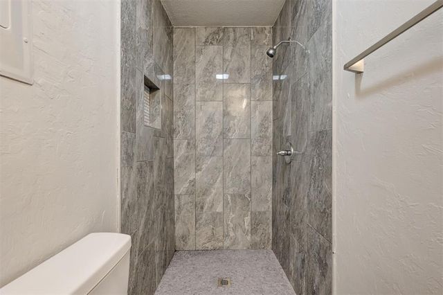201 Dianna Drive, Yukon, OK 73099
