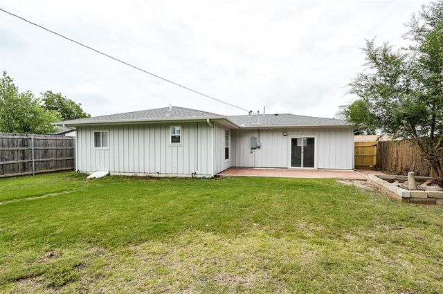 201 Dianna Drive, Yukon, OK 73099
