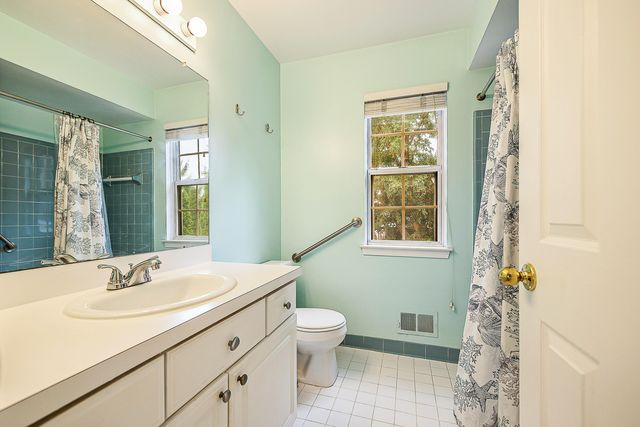 3081 Turnberry Lane, Ann Arbor, MI 48108