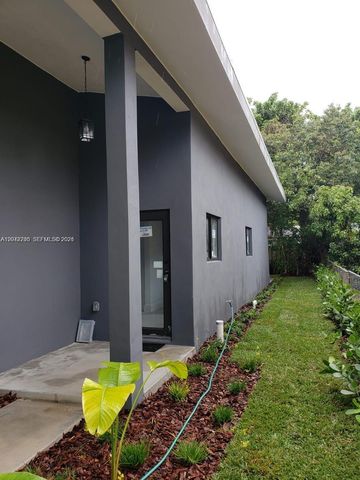313 NE 169th St, North Miami Beach, FL 33162